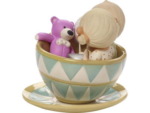 Bisque Porcelain Figurine M378758