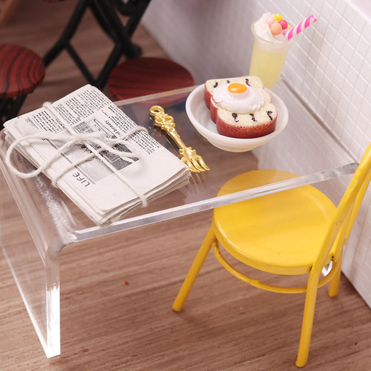 Dollhouse Table for Children R688
