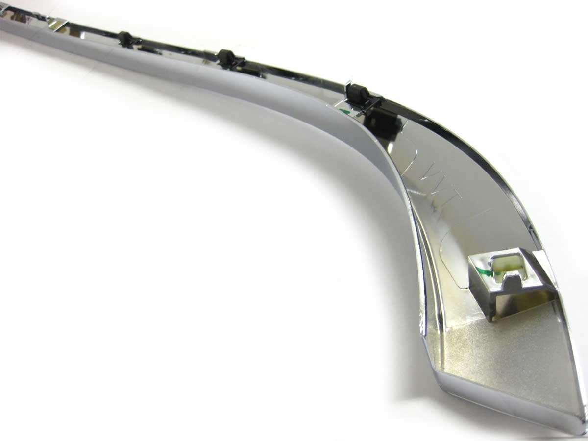 Chrome Upper Grille Trim Z560