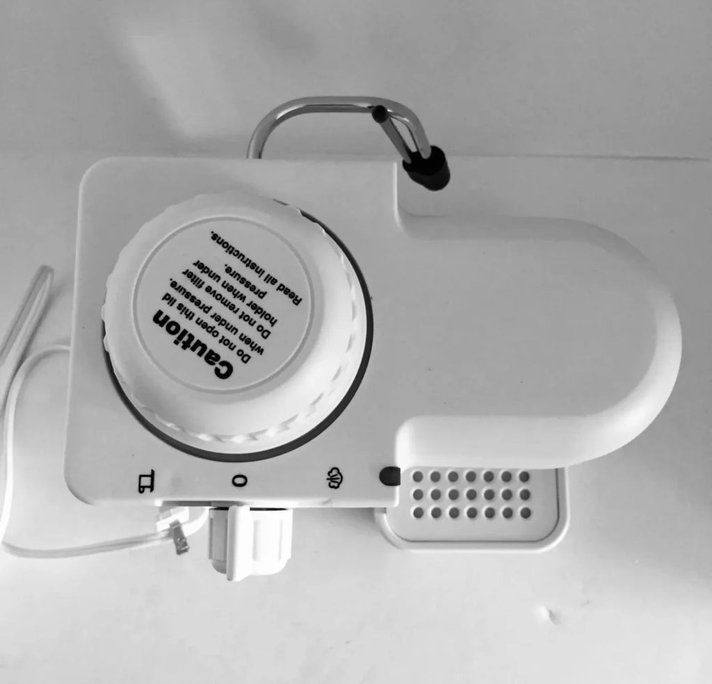 4 Cup Espresso Maker White R77974