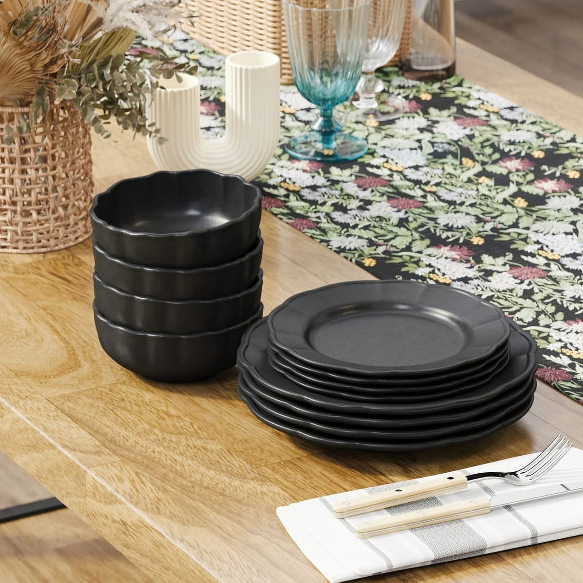 Black 12 Piece Stoneware Dinnerware Set S98573