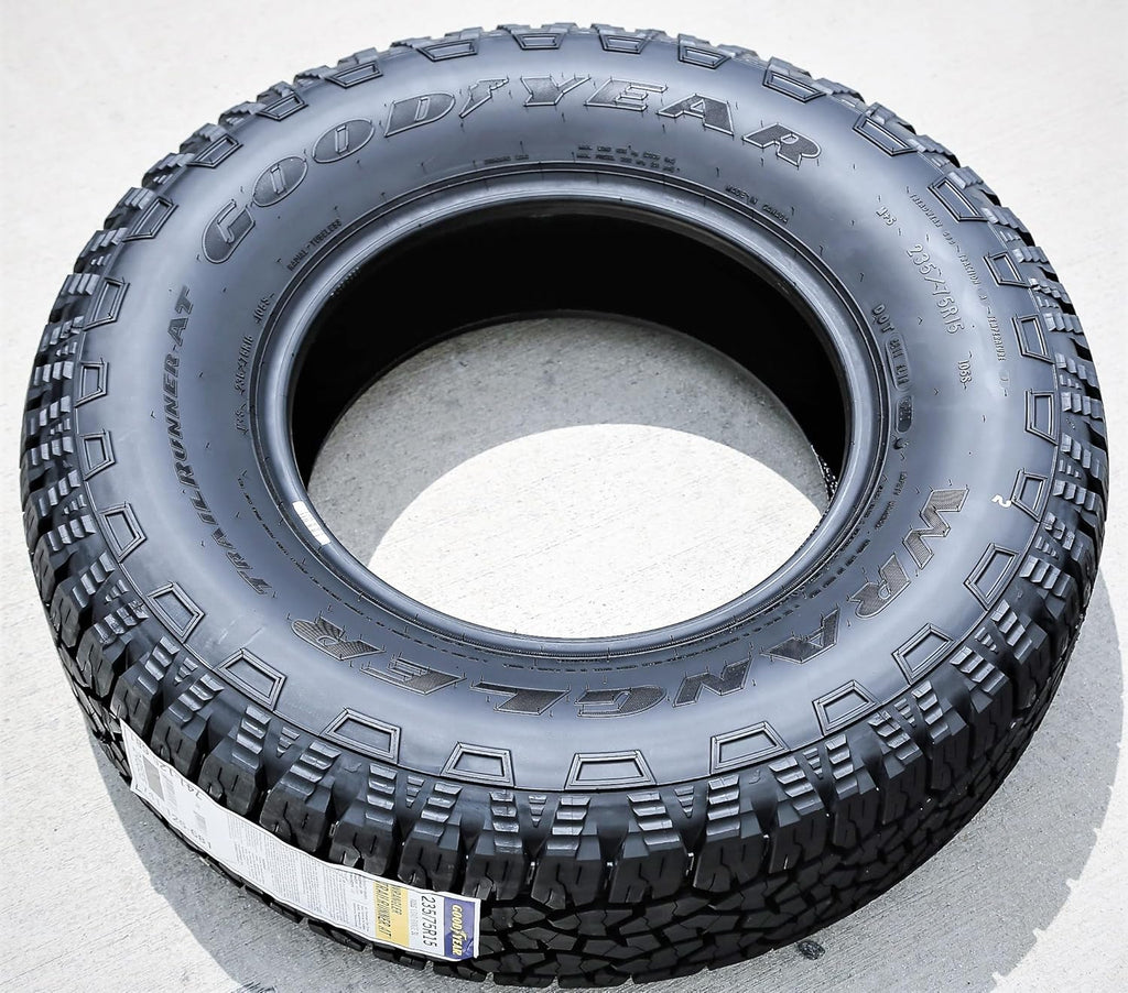 235/75R15 Radial Tire I32053