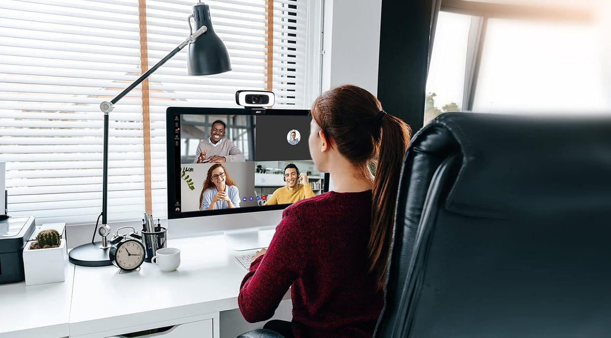 4K USB Webcam with Built-in Lighting and Privacy Cover T5621
