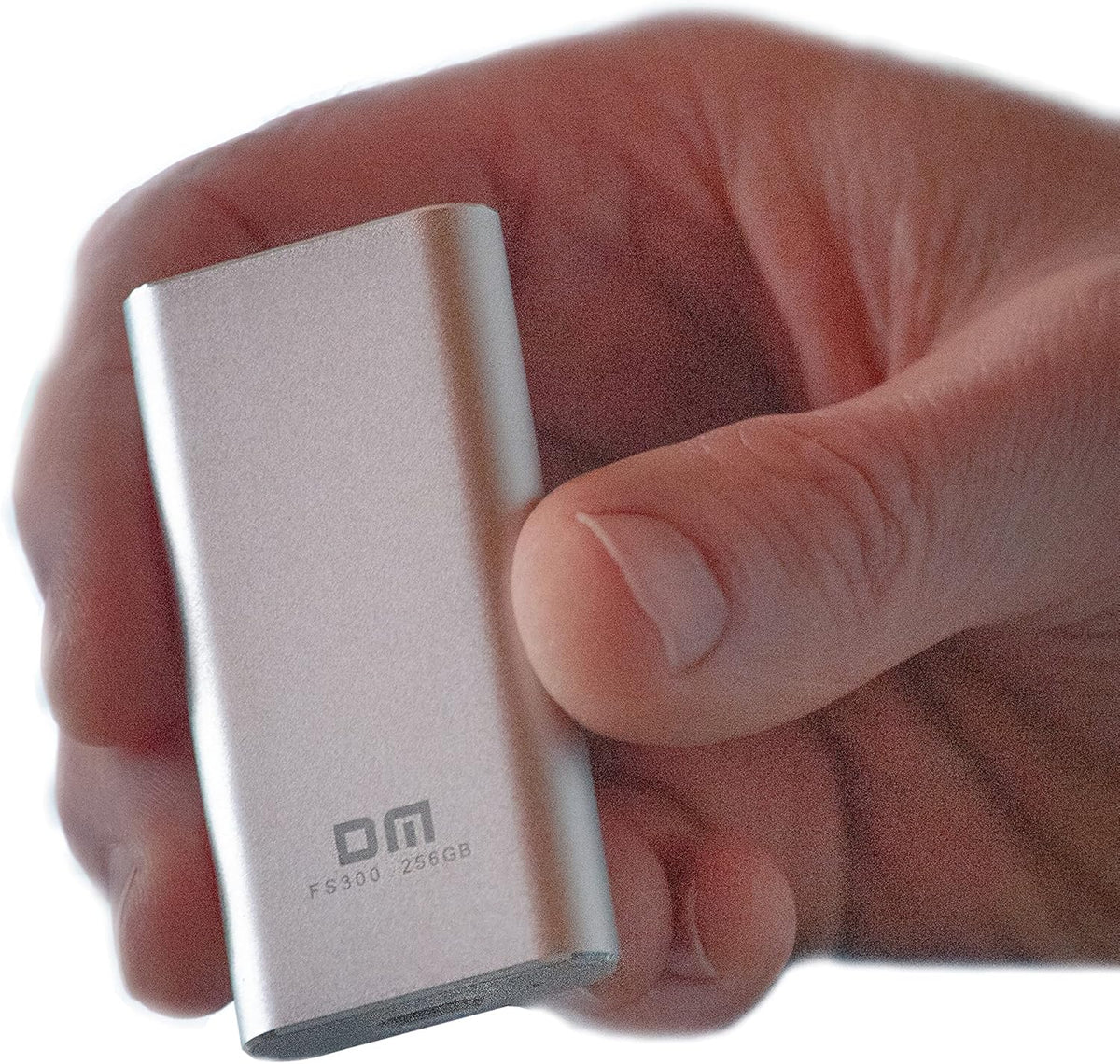 USB-C Portable SSD with USB-A and C Cable 1TB M560