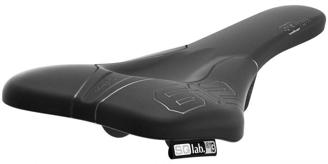 Carbon Saddle O566