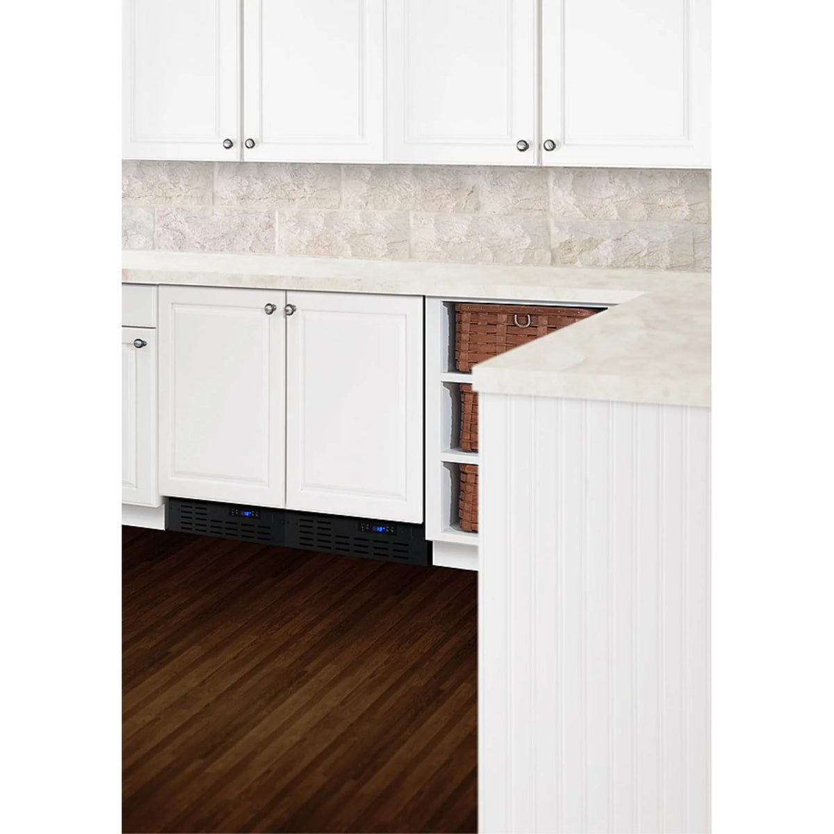18" Wide ADA Compliant Built-In Undercounter Manual Defrost Crescent Icemaker with Panel-Ready Door K936880