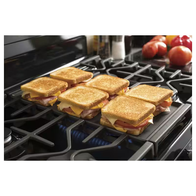 Freestanding Gas Range with Griddle Q369