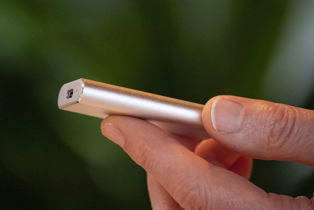 USB-C Portable SSD with USB-A and C Cable 1TB M560