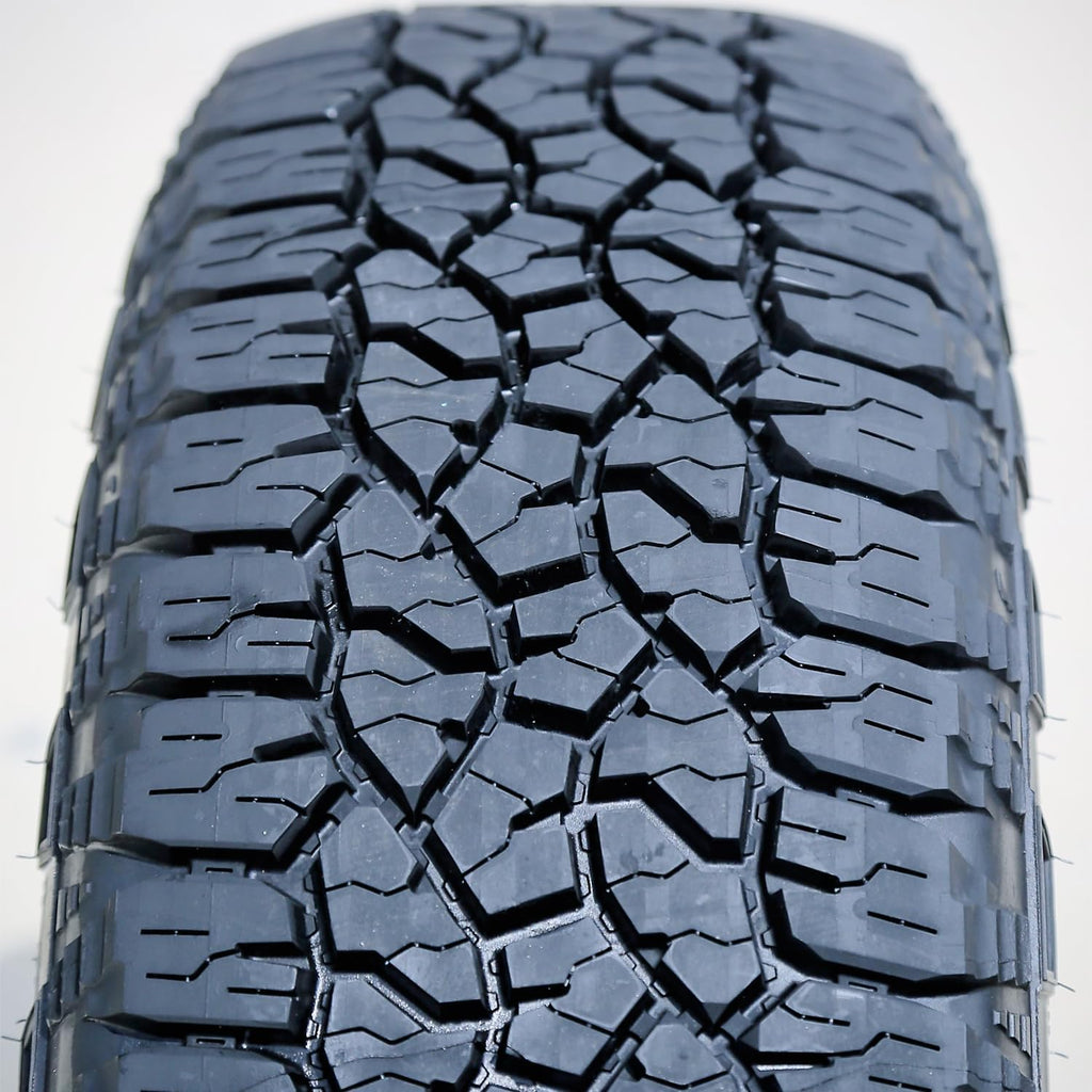 235/75R15 Radial Tire I32053