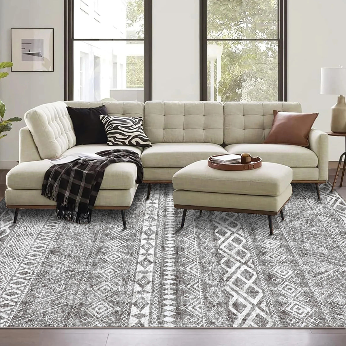 Machine Washable 5'x7' Tribal Area Rug O33570